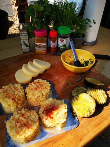 Röstipuffer mit Auberginen und Grillkäse - Vorbereitung